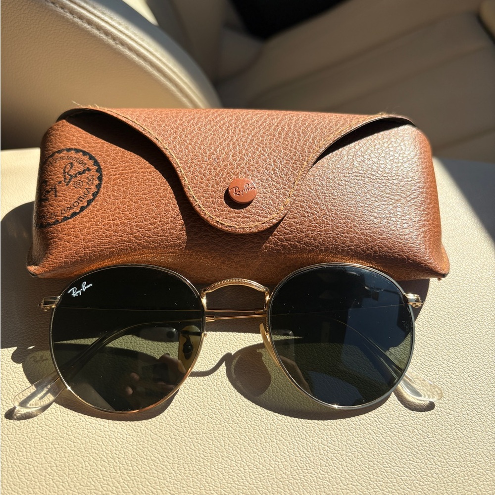 Ray-Ban Round Sunglasses